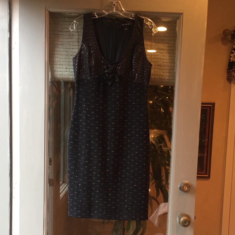 St. John Black Sleeveless V-Neck Dress